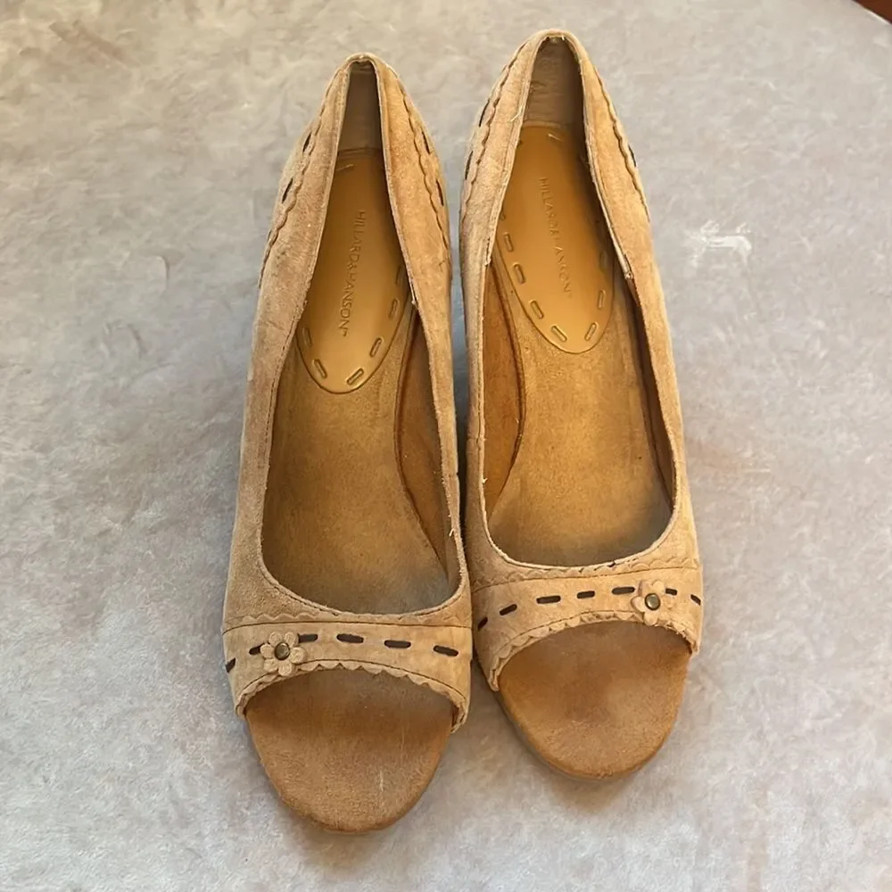 Hilliard & Hanson Tan Suede Wedge Heels Sz 10